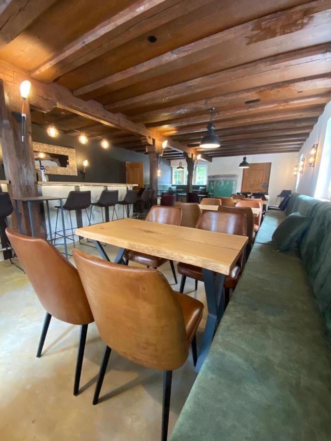 Hotel Boutique Taverne Zum Kreuz فينترتور المظهر الخارجي الصورة